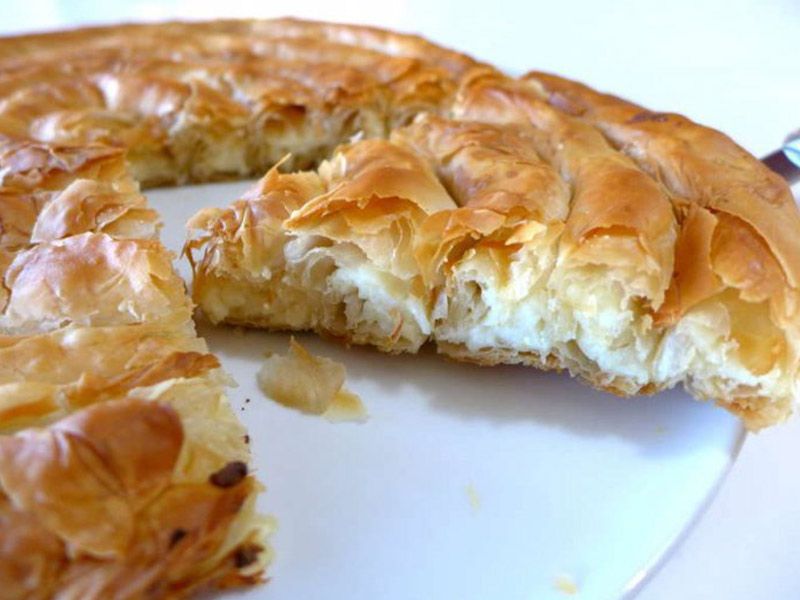 Roumi Cheese Oriental Pizza