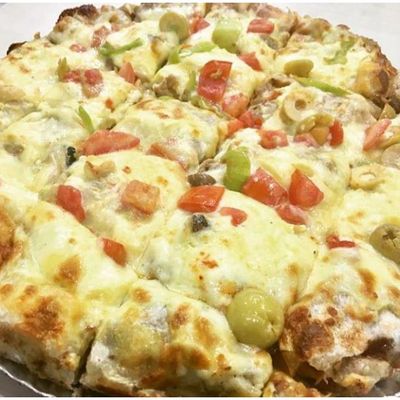 Mozzarella Cheese Oriental Pizza