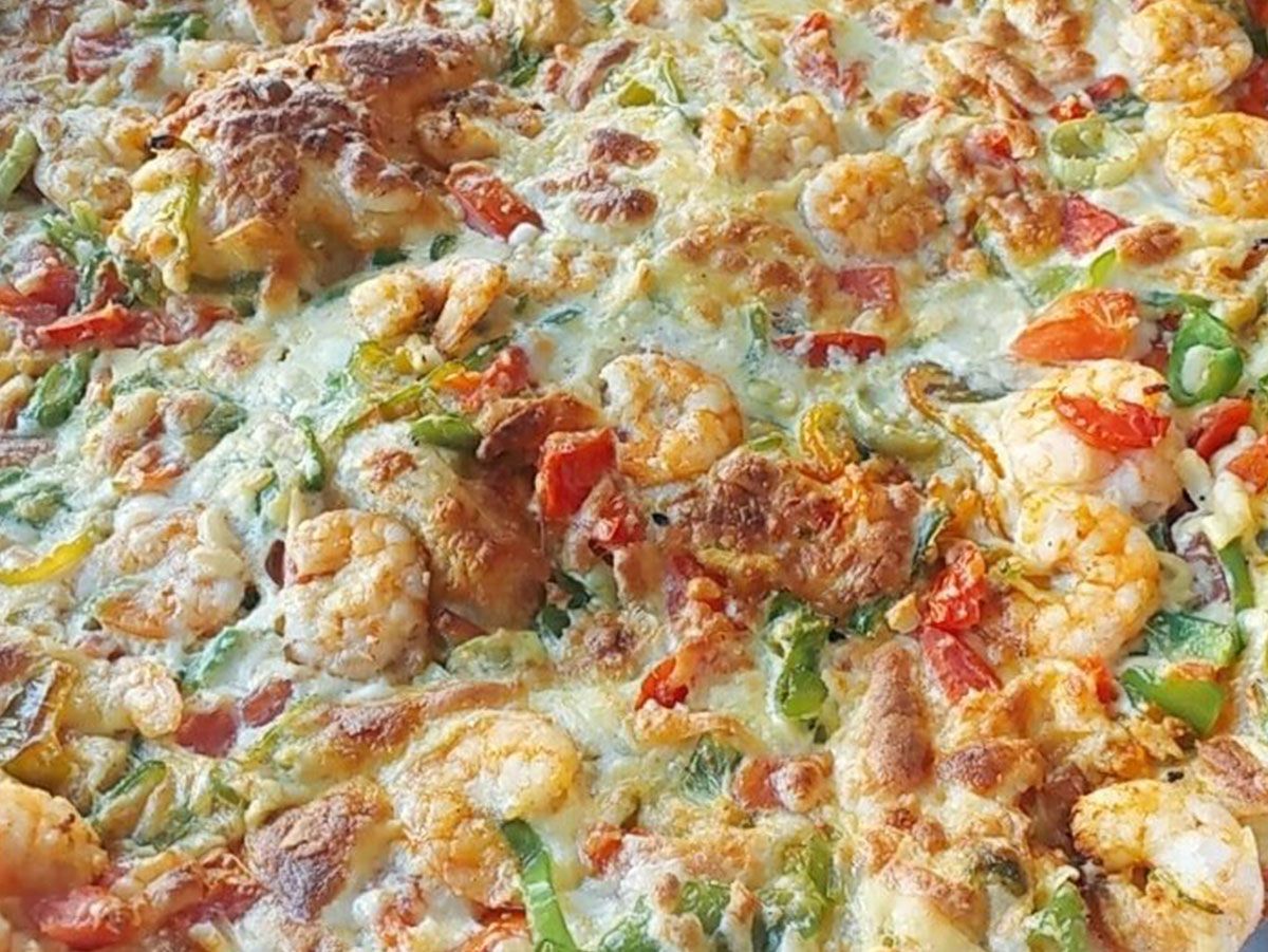 Shrimp oriental pizza