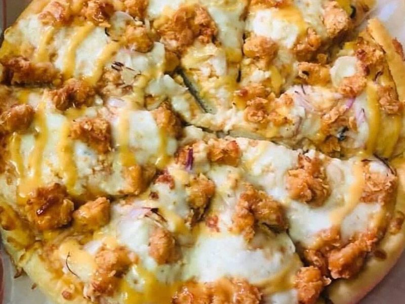Chicken Zinger Supreme Oriental Pizza