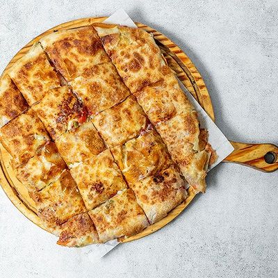 Mixed Meat Oriental Pizza