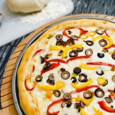 Italian shish tawook pizza