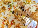 Shish Tawook Pizza