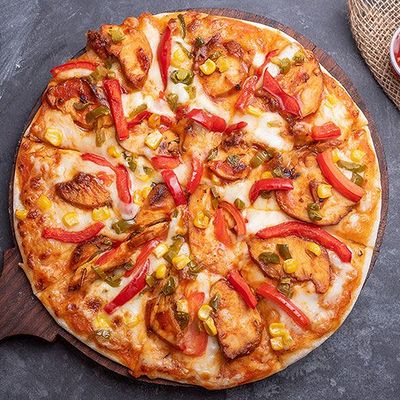 chicken shish Italian pizza