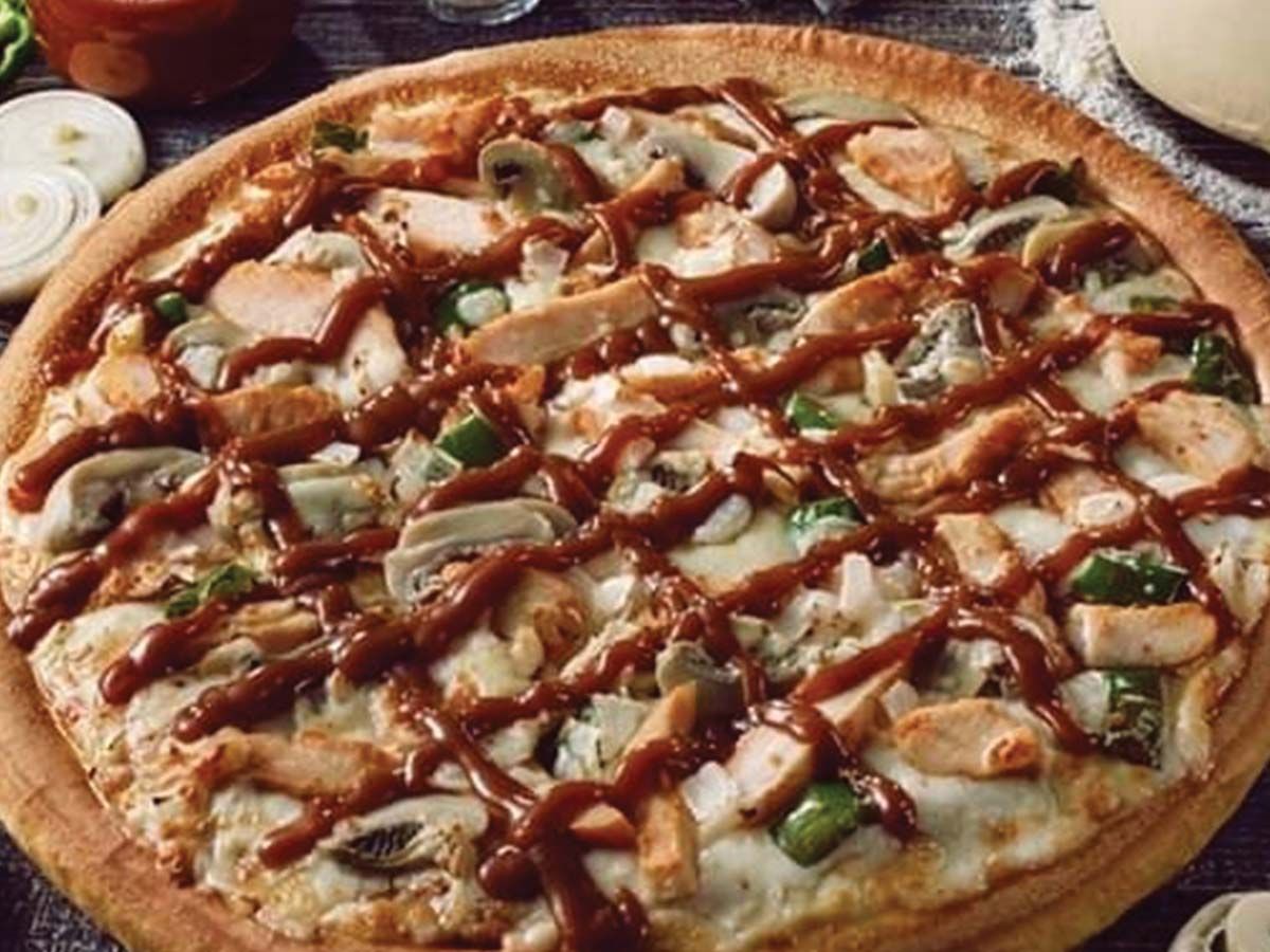Chicken Pizza With Barbecue sauce