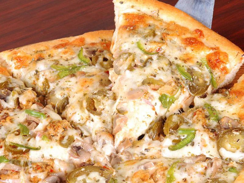 Chicken Oriental Pizza