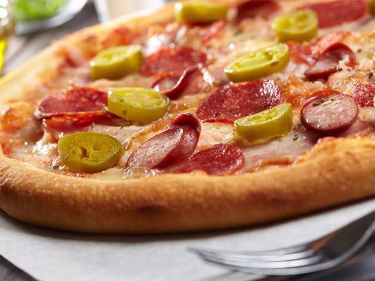 Hot Dog Oriental pizza