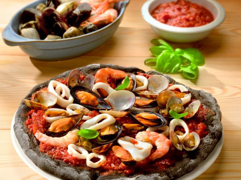Seafood Pizza