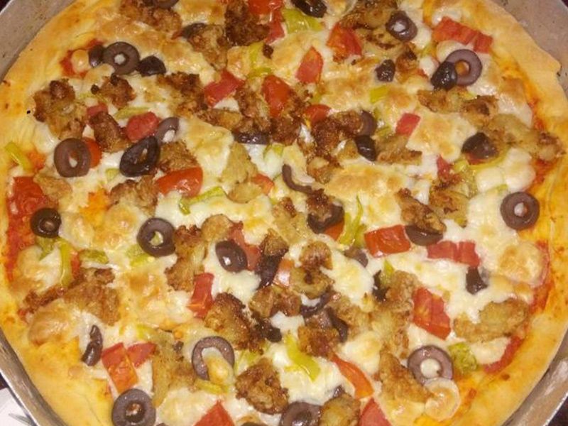 Chicken Crispy With Kiri Cheese Italian Pizza