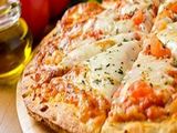 Quattro Formaggi Pizza - Small
