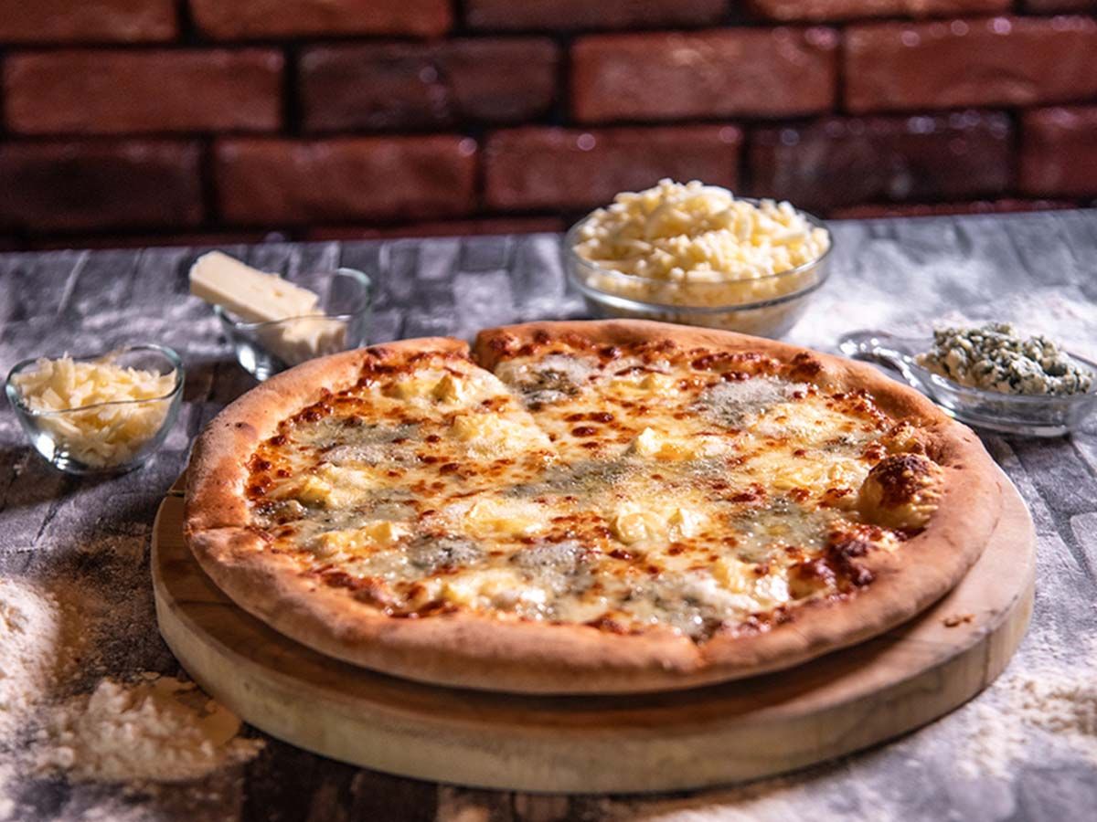 Quattro Formag Pizza