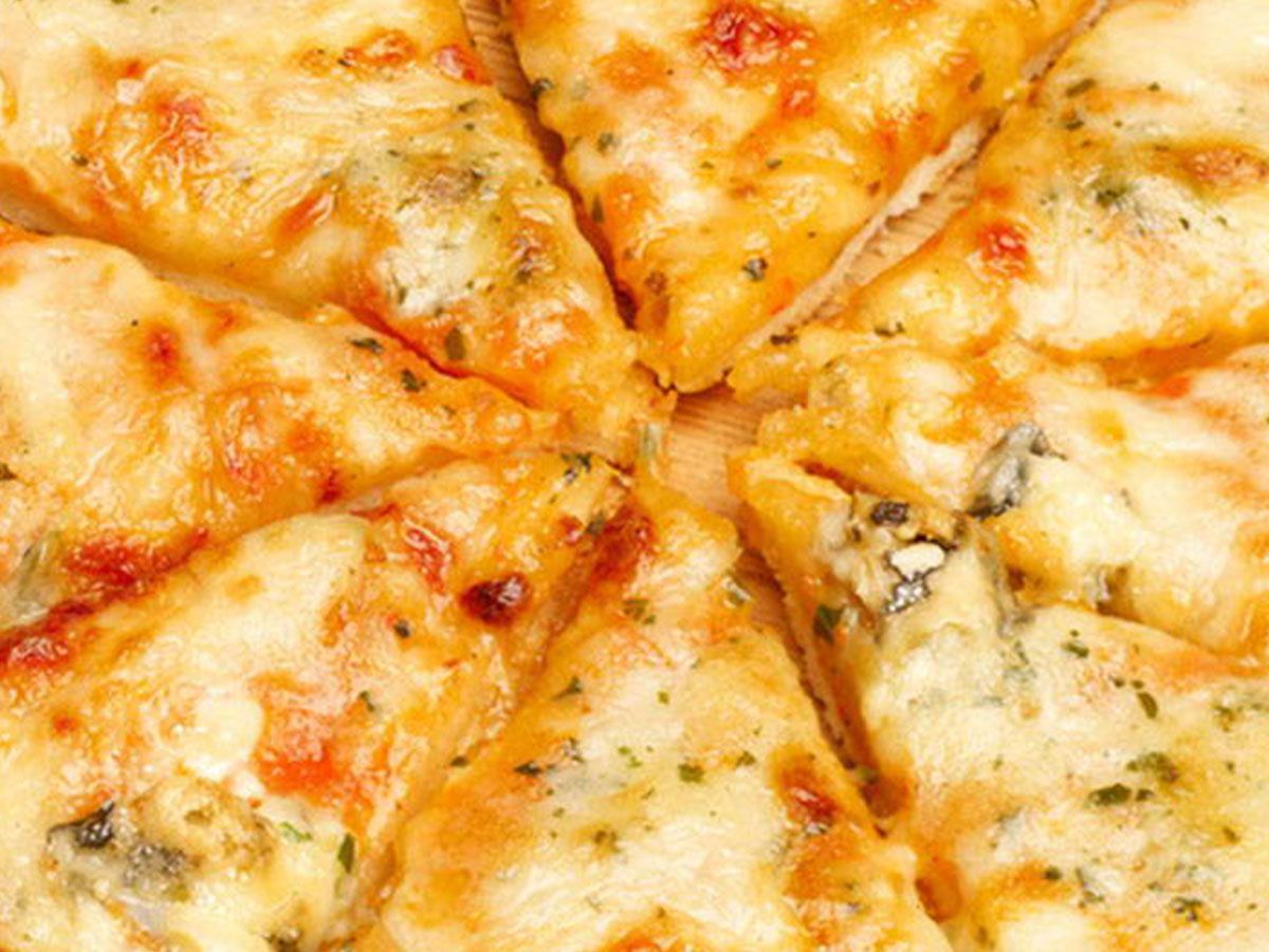 Quattro formaggi Pizza