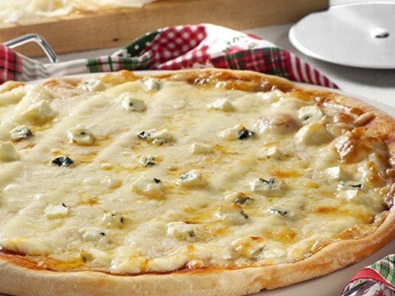 Quattro Formaggi Pizza