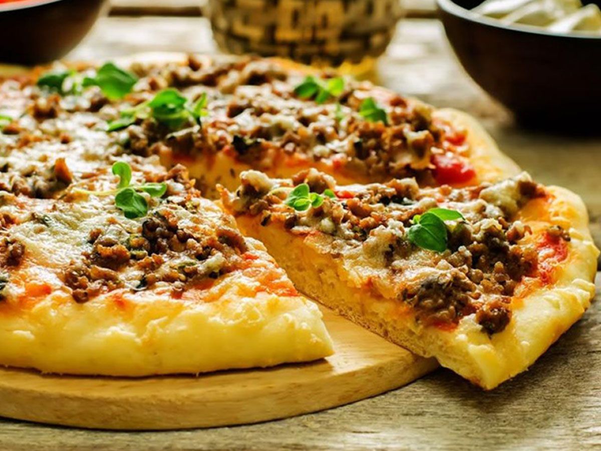 Minced Meat Oriental Pizza