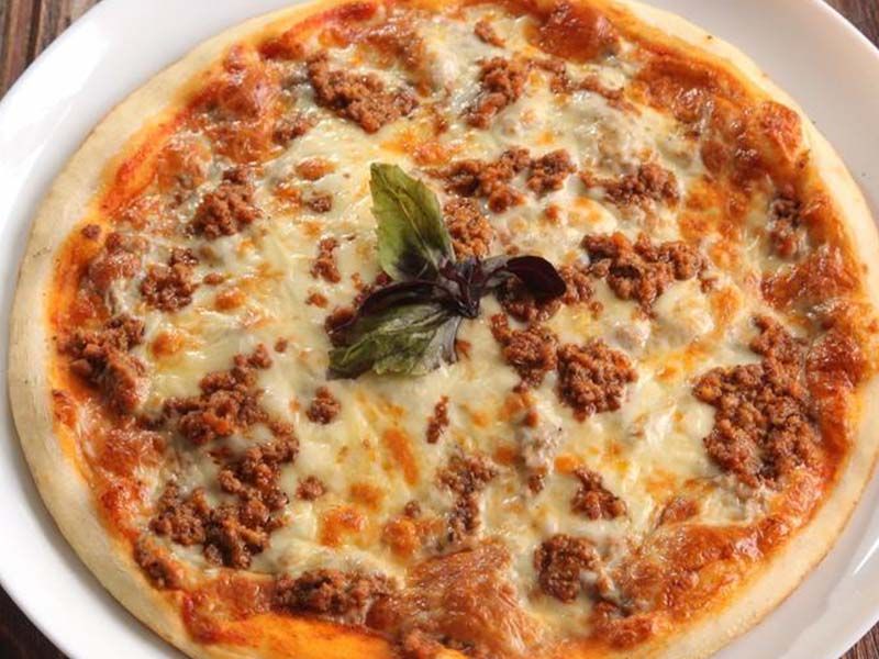 Minced Meat Pizza