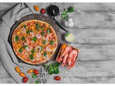 Seafood Pizza
