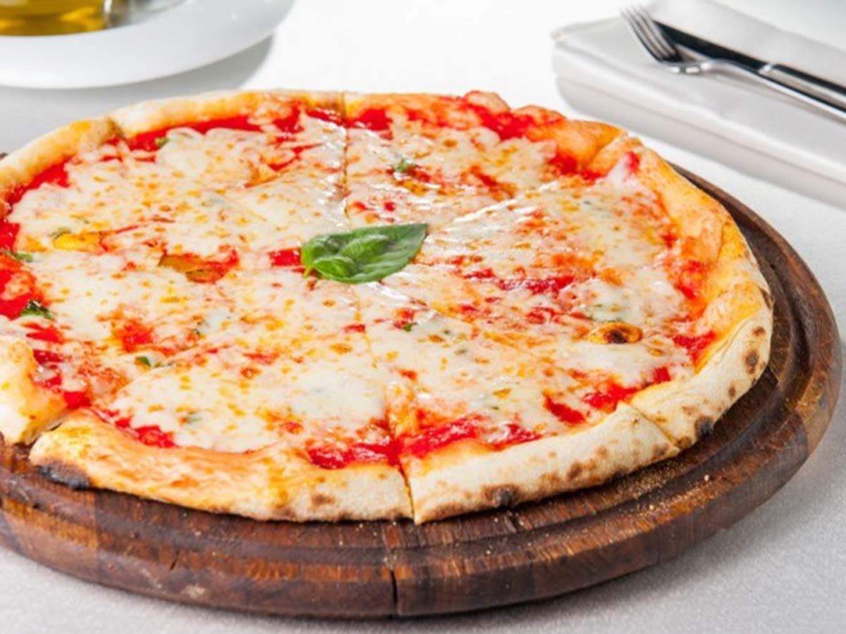 Margherita pizza
