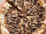 Mushroom pizza