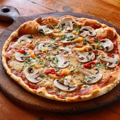 Fungi Mushroom Italian Pizza