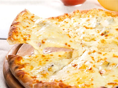 Mixed Cheese Italian Pizza