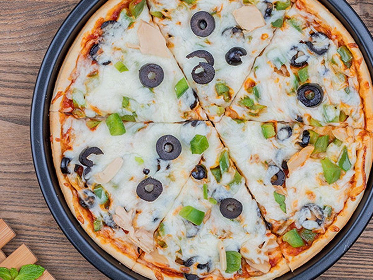 Mix cheese pizza