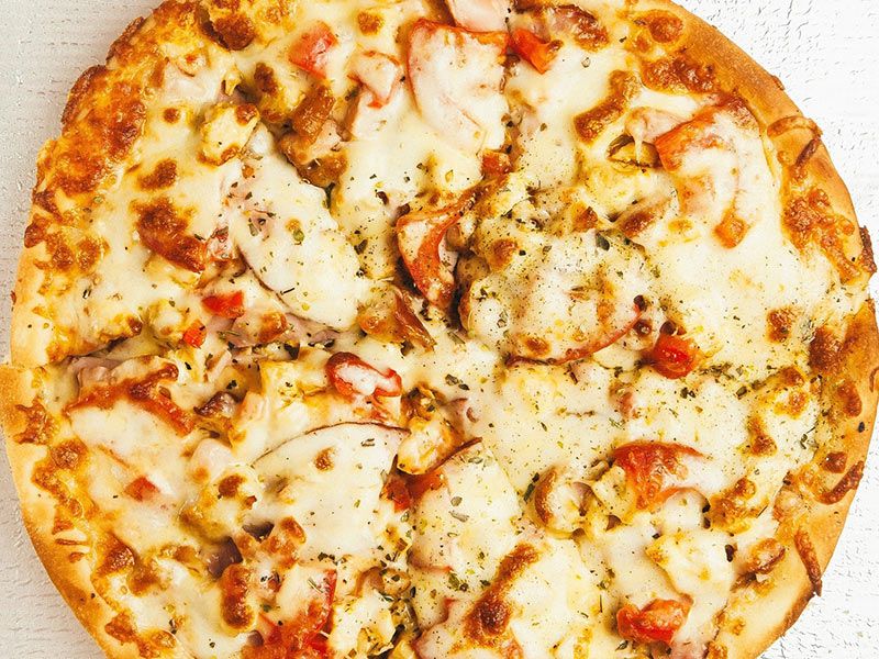 Mix Cheese Oriental Pizza