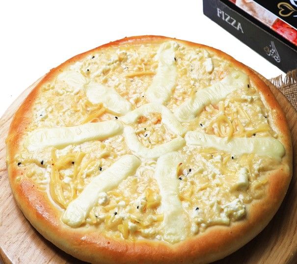 Cheese Mix Saj Pizza