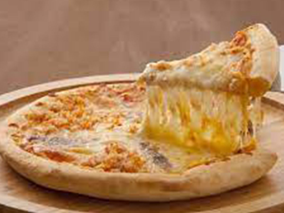 Mix Cheese Italian Pizza