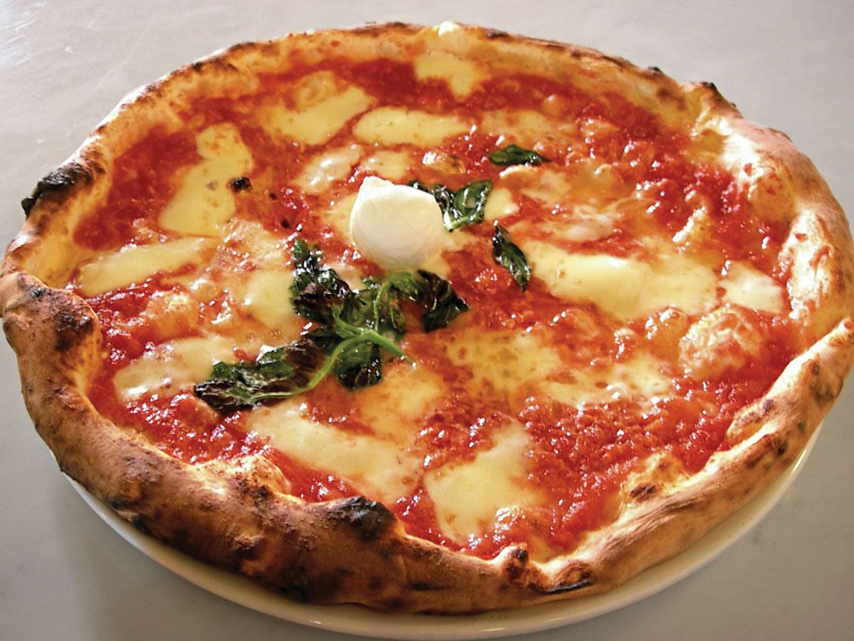 NAPOLITANA pizza