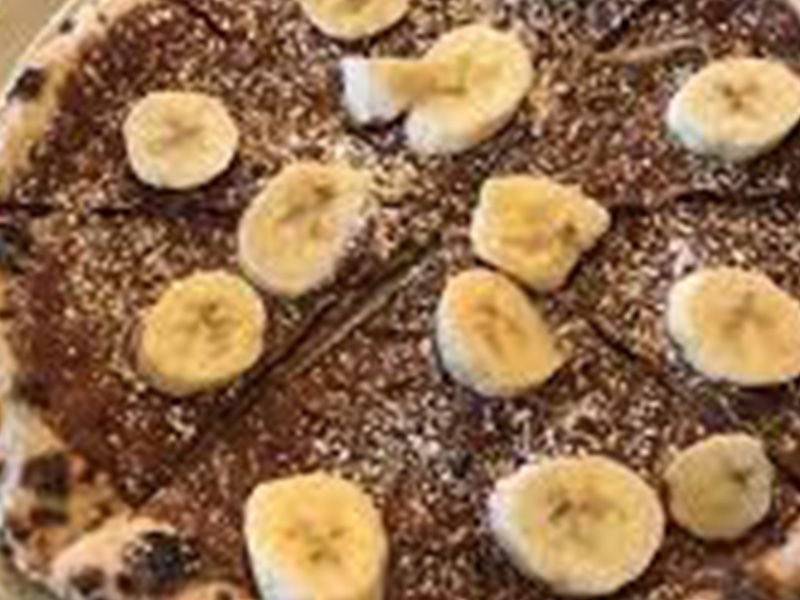 Nutella Chocolate Pizza With Banana