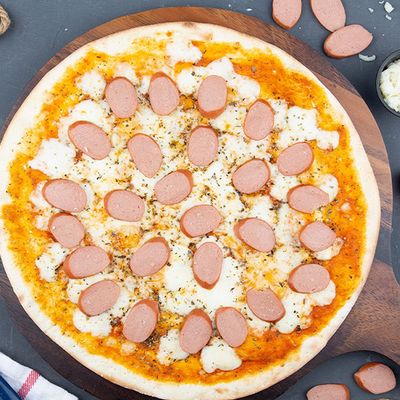 Hot dog pizza
