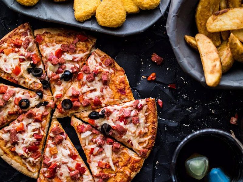 Hot Dog Oriental Pizza
