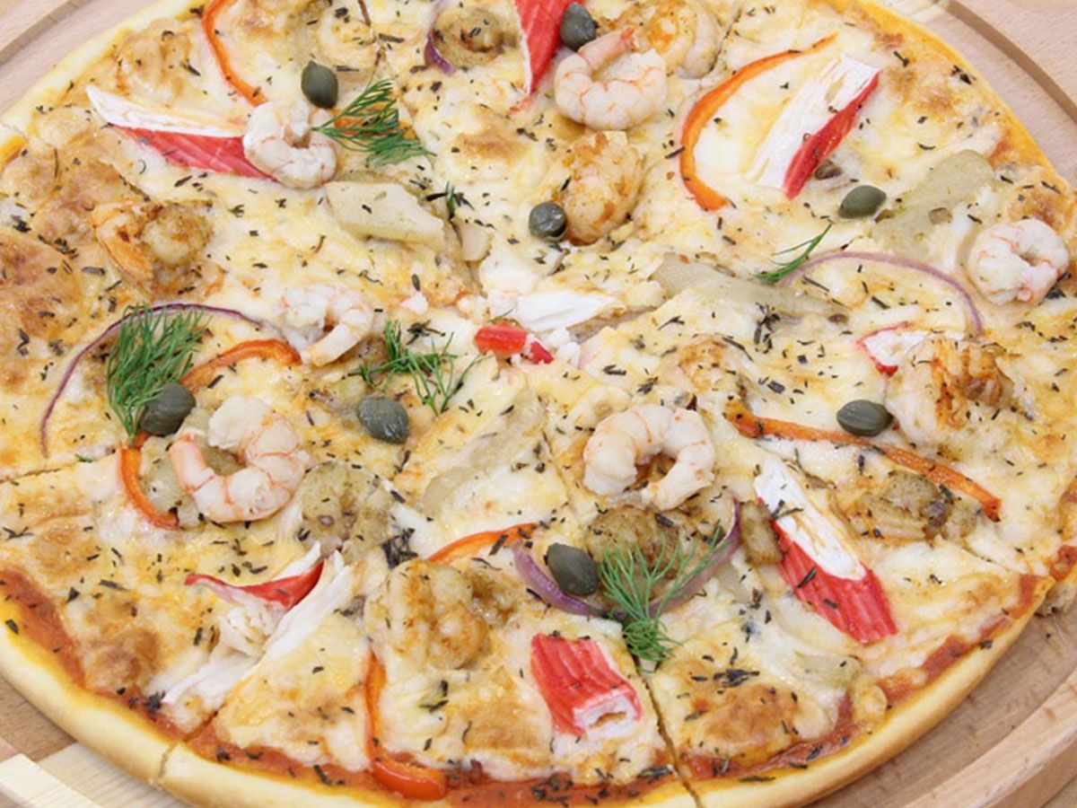 Seafood Pizza