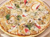 Seafood Pizza