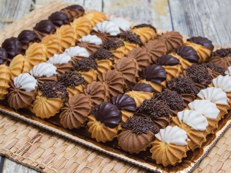 Petit Four