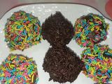 Petit Four With Chocolate Vermicelli