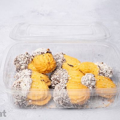 Coconut Petit Four