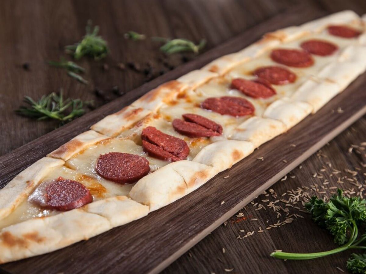 sausage Pide