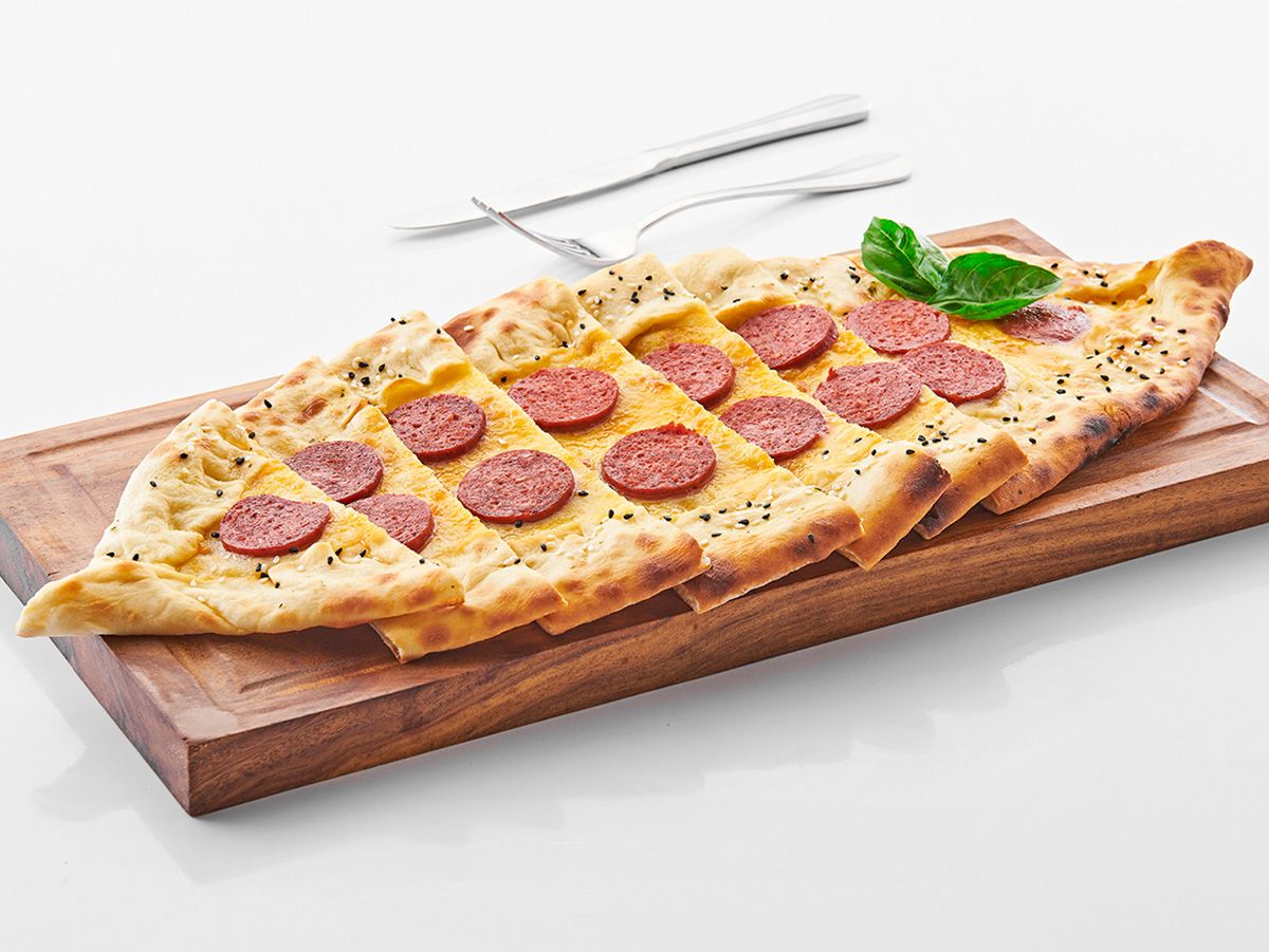 Salami Pide