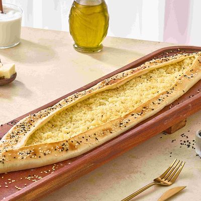 Halloum Chesse Pide