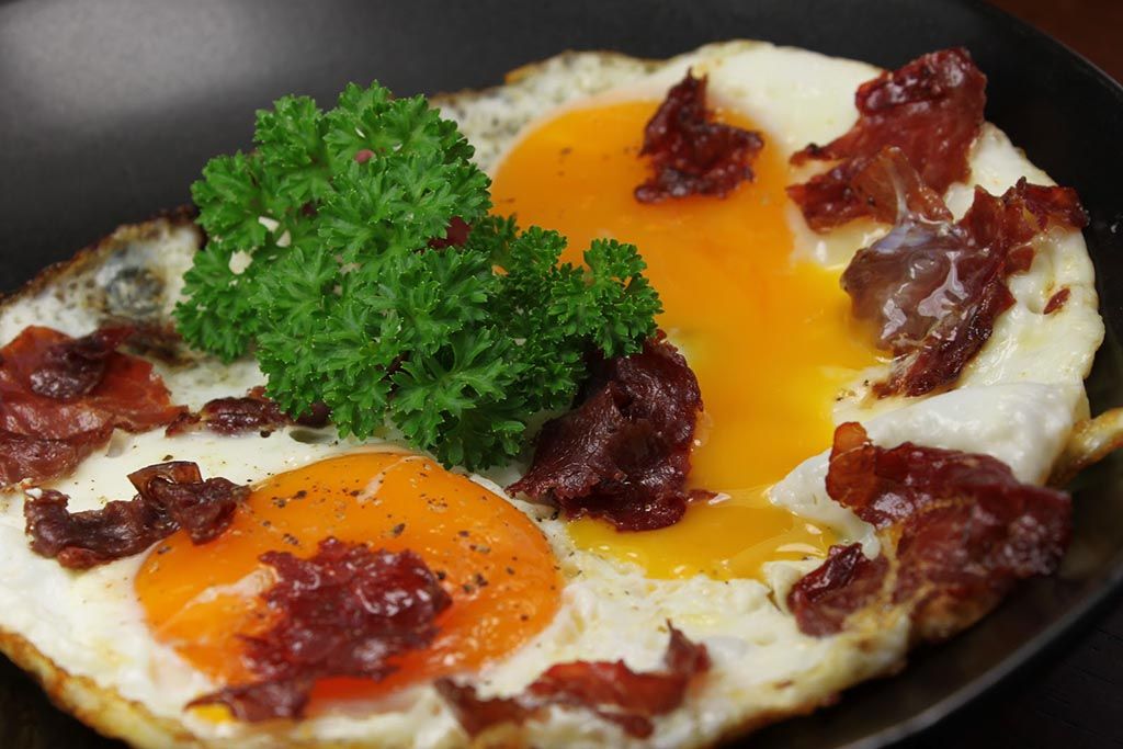 Omelette With Pastrami Sandwich