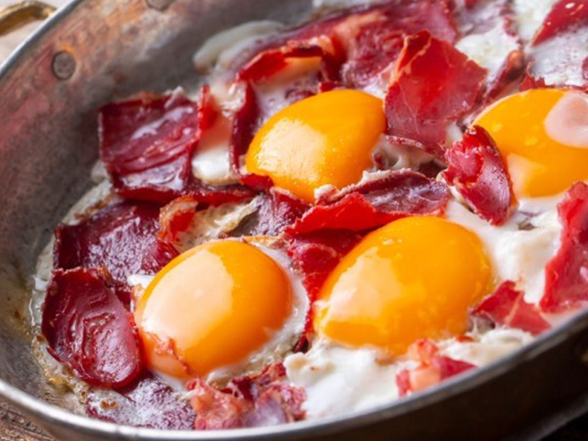 Pastrami Egg Platter