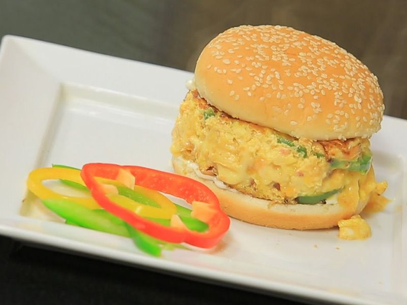 Eggs With Vegetables Sandwich