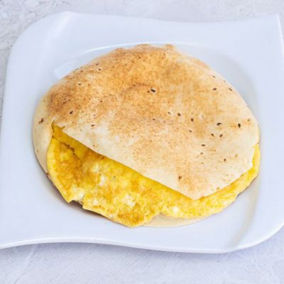 Cheddar Eggs Sandwich