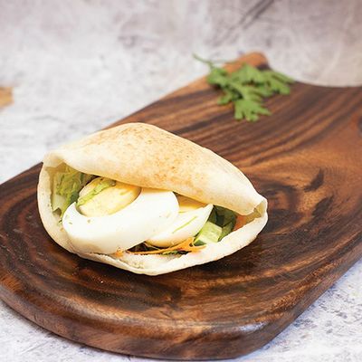 Shami Medahrag Eggs Sandwich