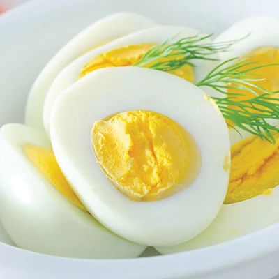 طبق بيض مسلوق مع سمن (2 بيضة)