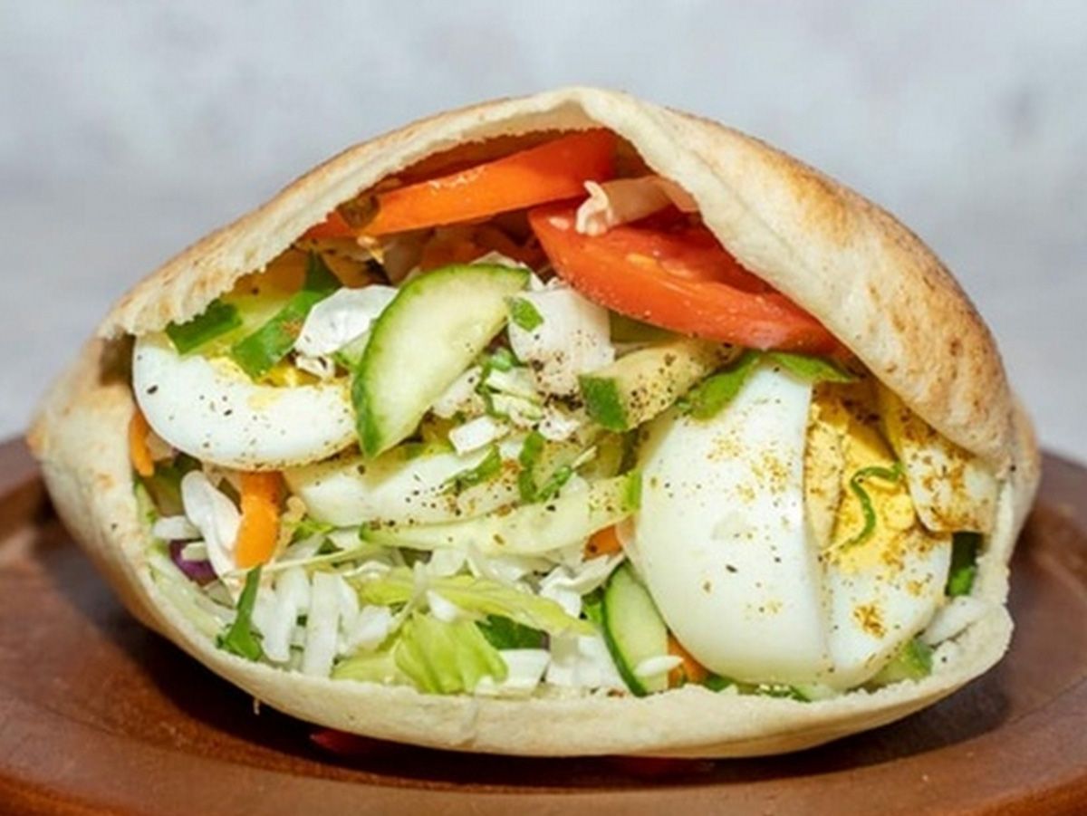 Boiled egg sandwich