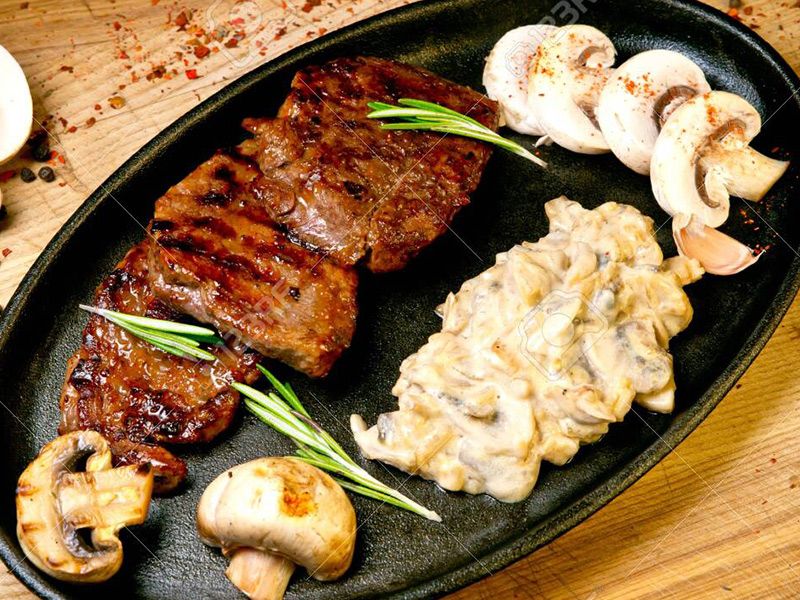 Beef Steak With Fresh Mushroom Platter