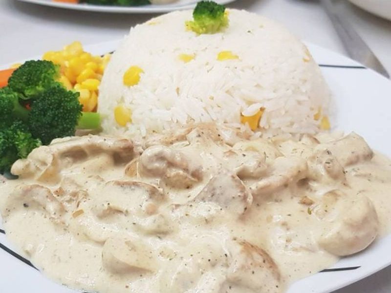 Beef Stroganoff Platter
