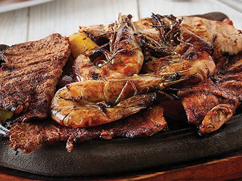 Beef Fillet And Shrimp Platter